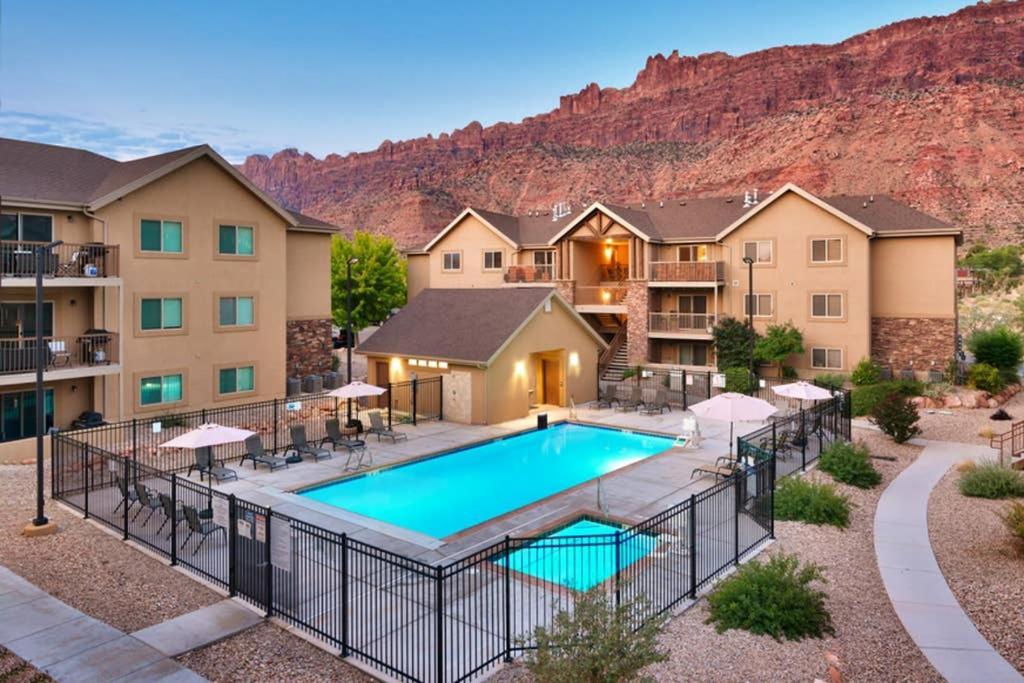 6L Top Floor Redcliff Condo, Pool & Hot Tub Moab Zewnętrze zdjęcie
